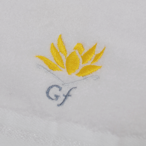 ホワイト GFG-001